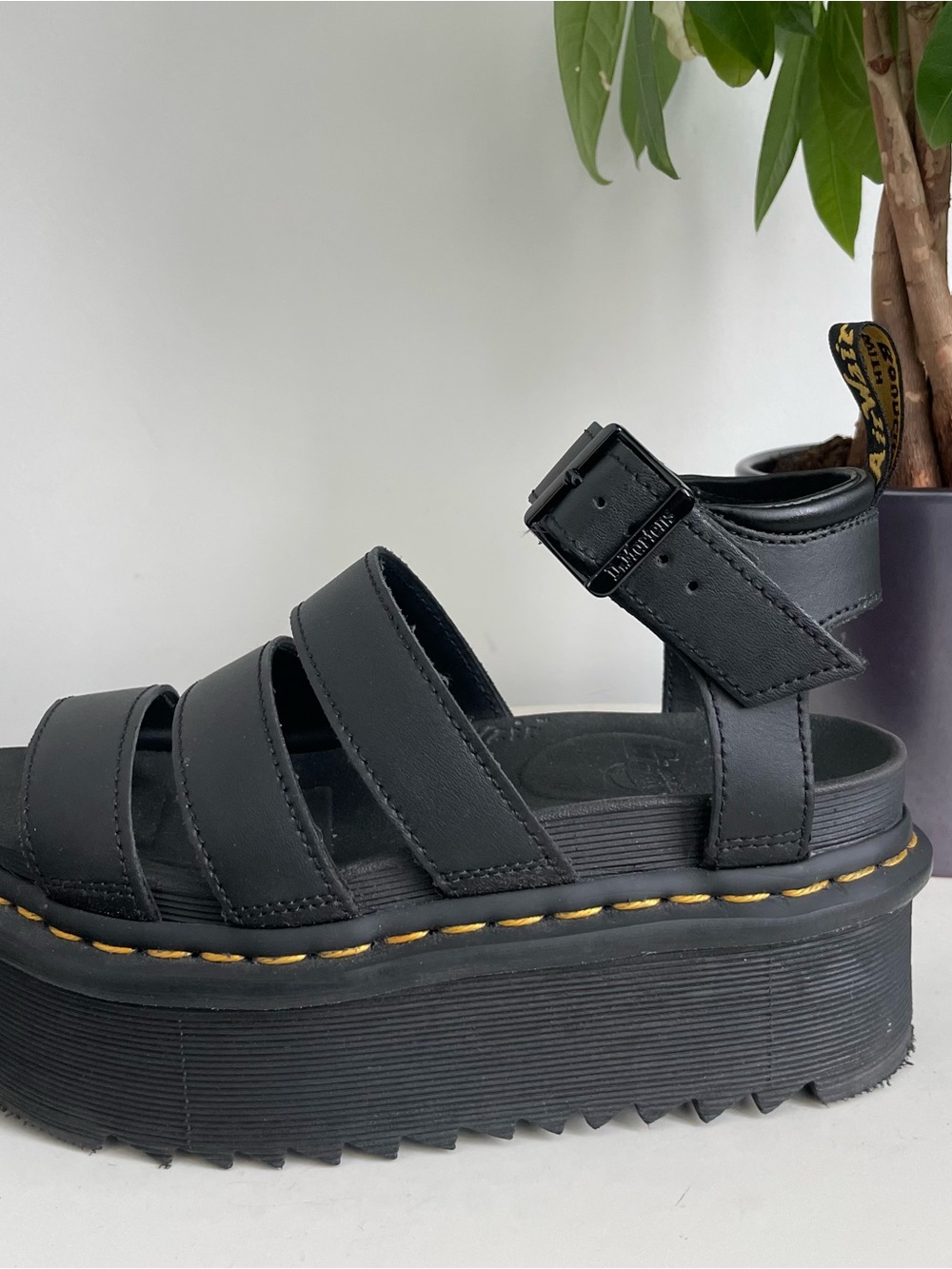 Women Size 5 Dr Martens Blaire Quad Sandals Black Leather Platform Rubber Straps